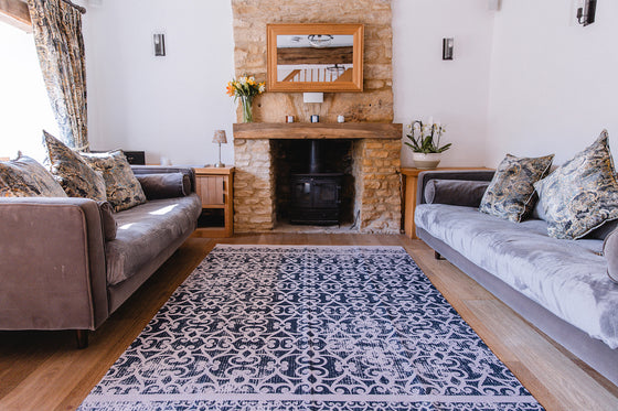 Recycled Rug - Antiqued Caption