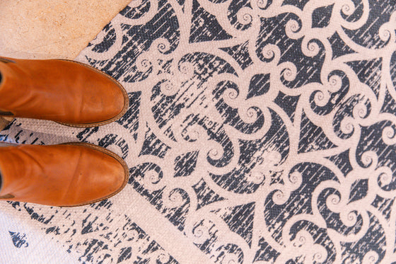 Recycled Rug - Antiqued Caption